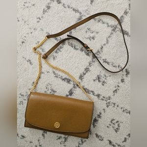 Clean Tory Burch crossbody wallet